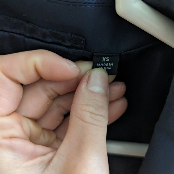 Uniqlo navy blazer, XS - Picture 5 of 5